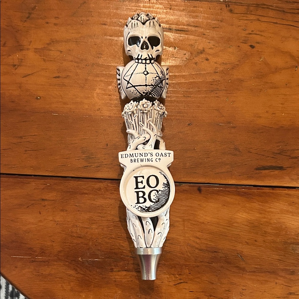 Edmund's Oast Brewing Co. Tap Handle with Skull Design
